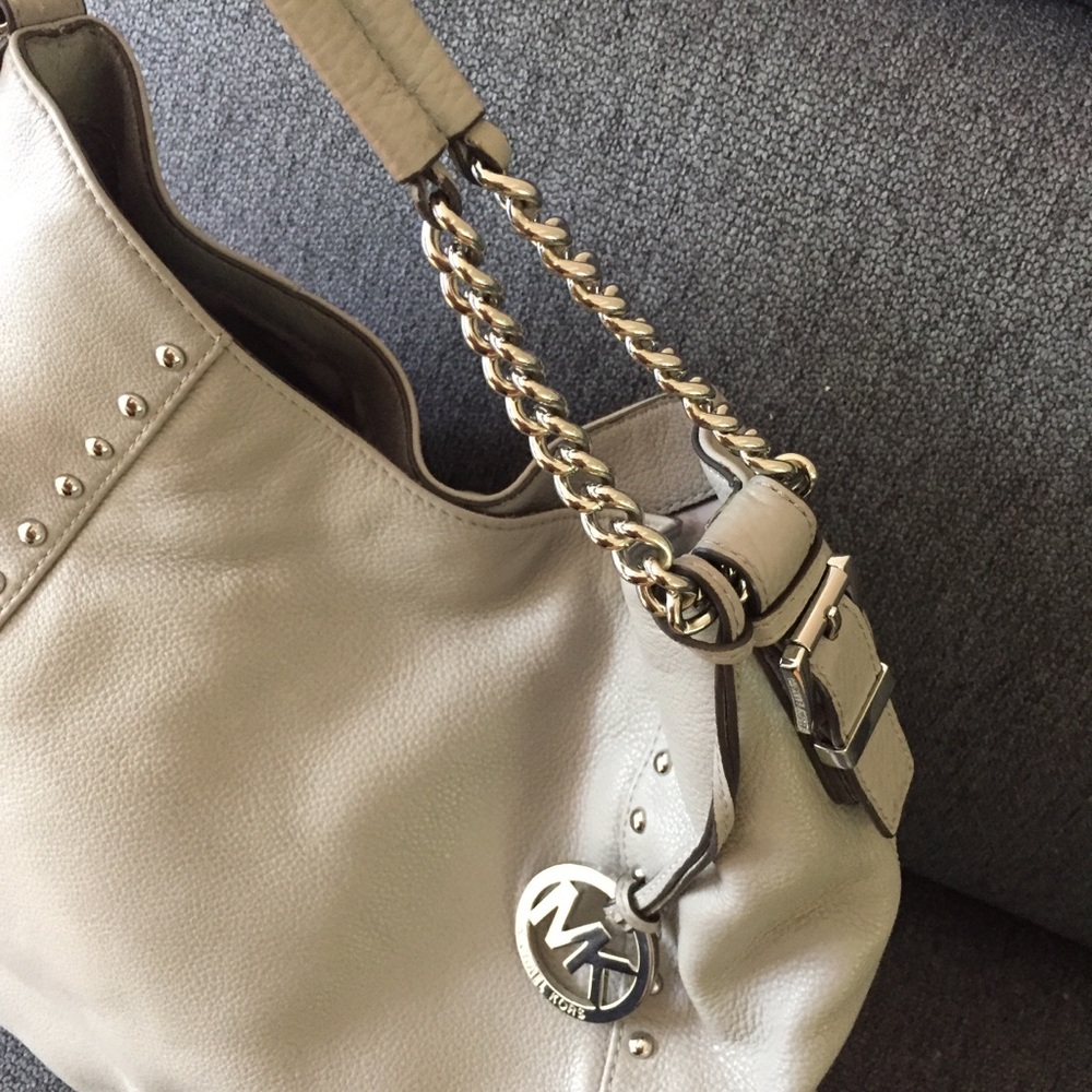 FINAL EUC MK Gray Middleton Leather Handbag